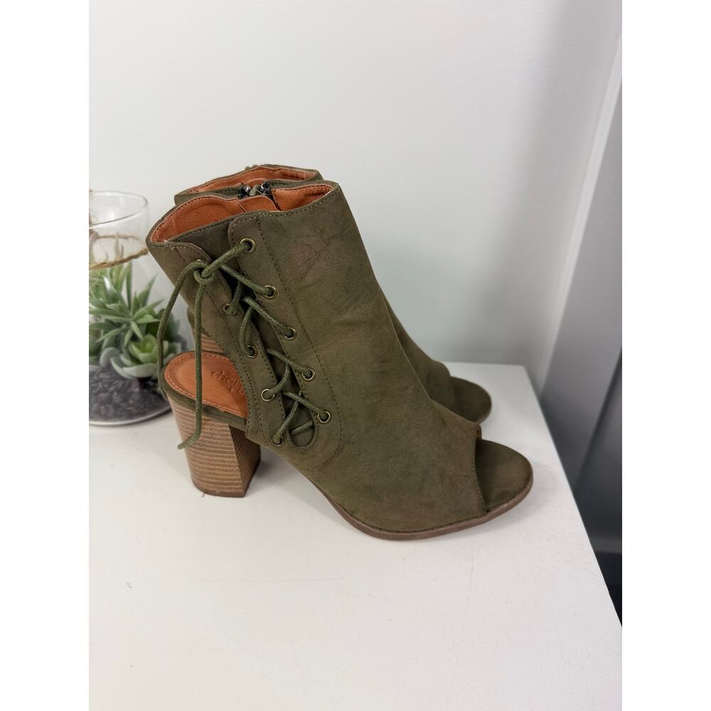 Beautiful Charlotte Rouse Shoes Size 8 - Picture 4 of 8